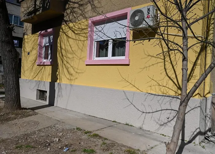 アパート Bane 7 *