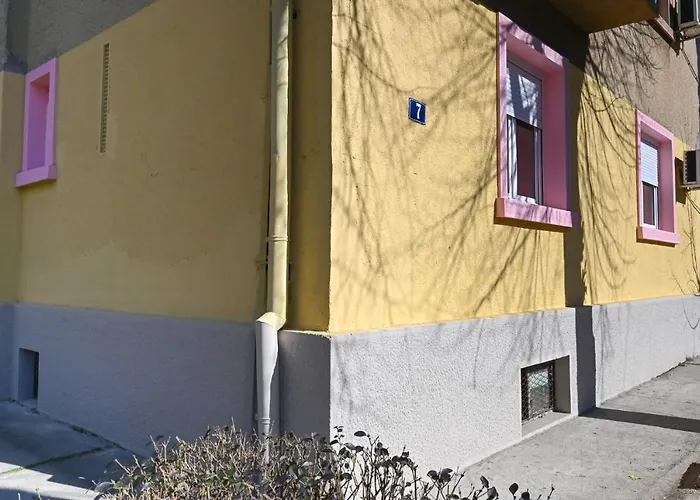 Bane 7 アパート クラリエボ